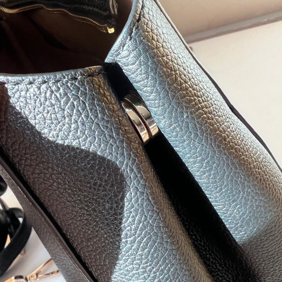 FINALE REDUCTION SALE❗️Michael Kors Satchel/crossbody - Picture 7 of 7